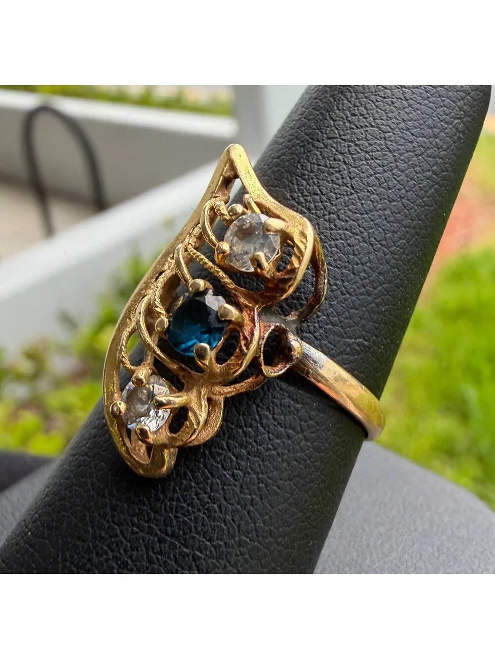 Jewelry 18k yellow gold 0.60CTW White CZ Stone Blue Sapphire ring sz 9.00